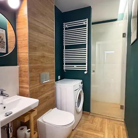 Mint With Outdoor Space - Self Check-in