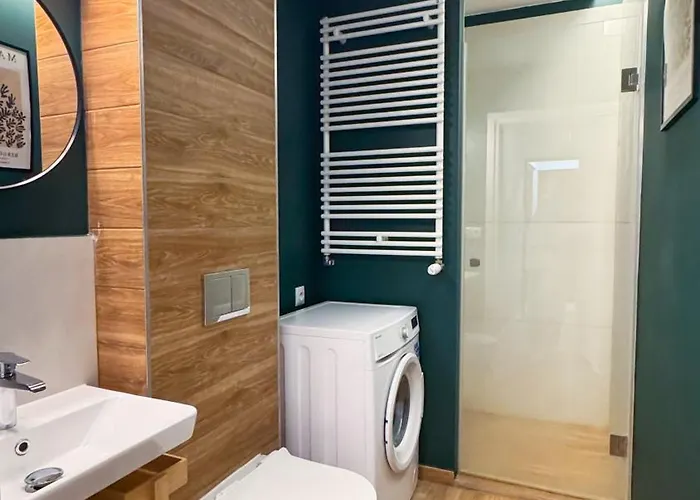 Mint With Outdoor Space - Self Check-in